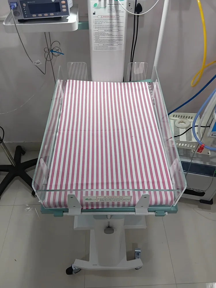 Polyster Cotton Plush NICU Bedsheet